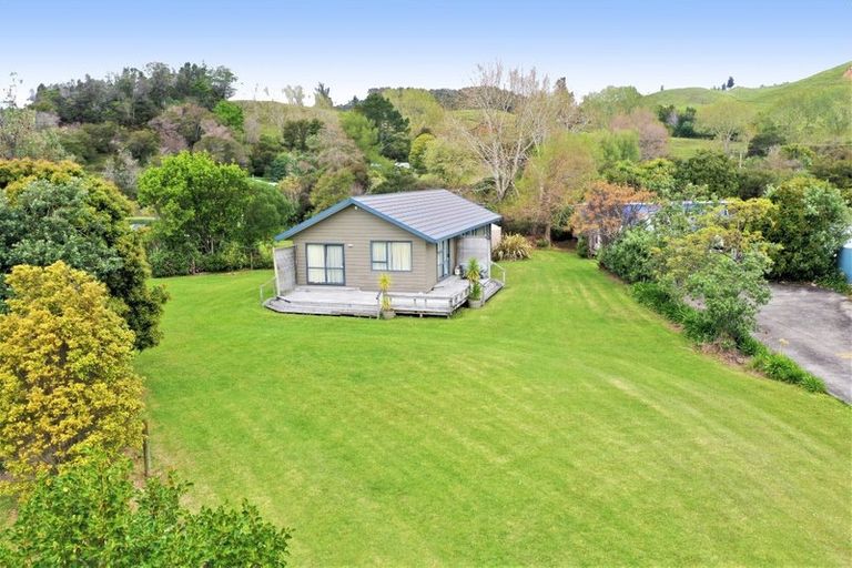 Photo of property in 51 Marlin Place, Whiritoa, Whangamata, 3691