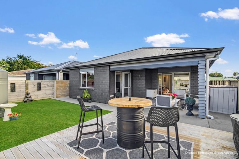 Photo of property in 16 Domain Street, Waiuku, 2123