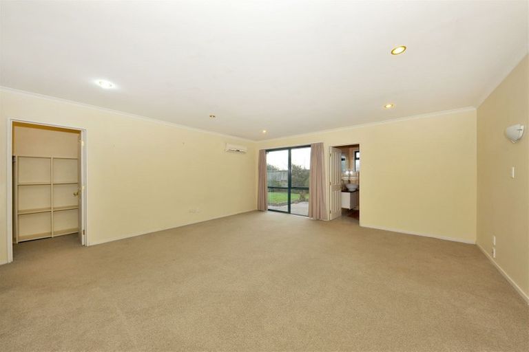 Photo of property in 25 Teal Close, Woolston, Christchurch, 8023