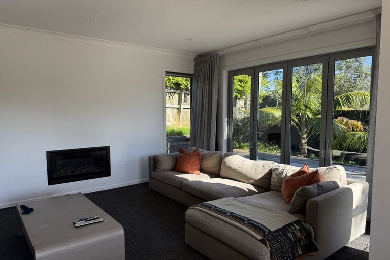 Photo of property in 3/18 Church Street, Northcote Point, Auckland, 0627