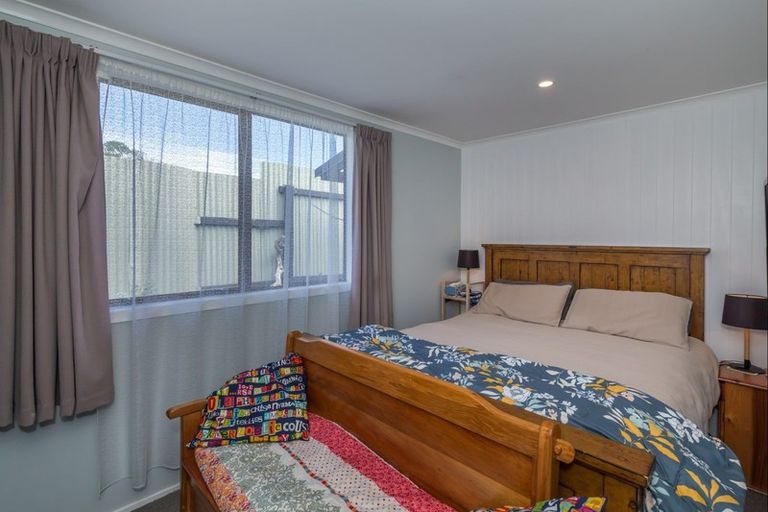 Photo of property in 5 Muapoko Street, Himatangi Beach, Foxton, 4891