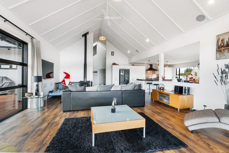 Photo of property in 145 Oliver Road, Bendigo, Cromwell, 9383