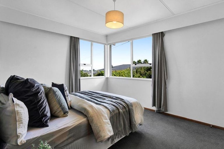 Photo of property in 7 Hulke Crescent, Bell Block, New Plymouth, 4312