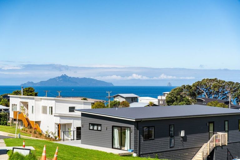 Photo of property in 7 Blue Moon Rise, Langs Beach, 0582