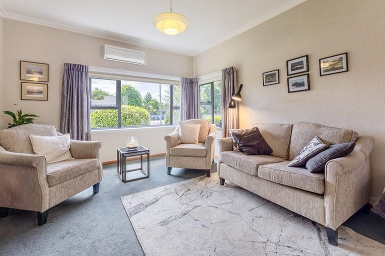 Photo of property in 42 Domain Road, Otaki, 5512