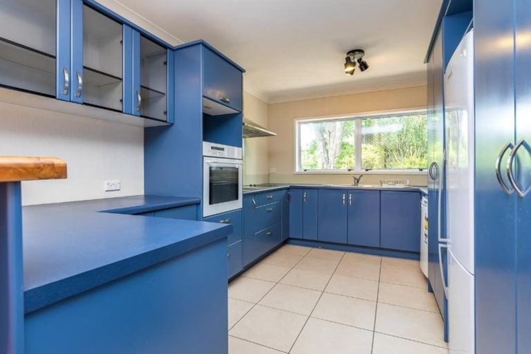 Photo of property in 13 Bellbird Rise, Murrays Bay, Auckland, 0630