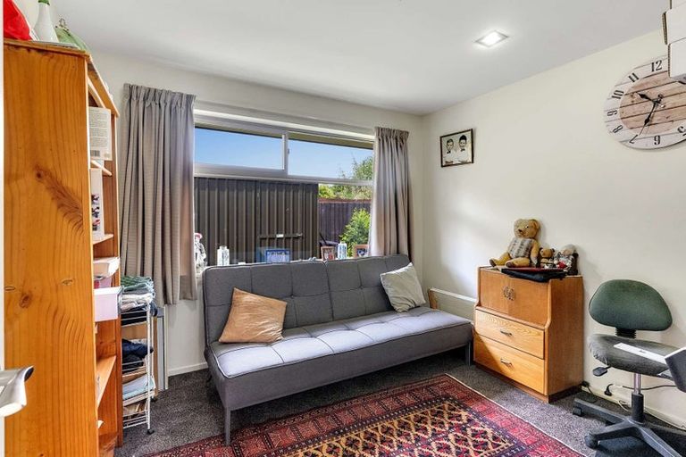 Photo of property in 2b Bank Street, Amberley, 7410