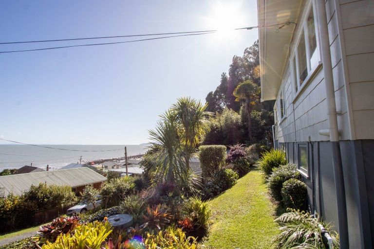 Photo of property in 5 Adams Road, Thornton Bay, Thames, 3575