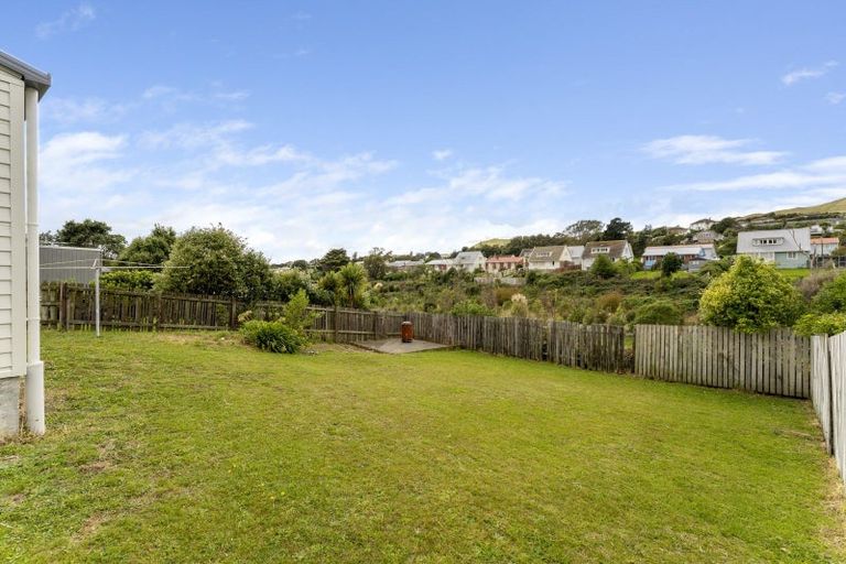 Photo of property in 134 Driver Crescent, Cannons Creek, Porirua, 5024