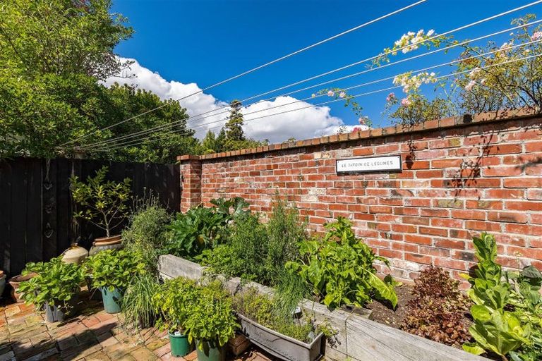 Photo of property in 69 Glandovey Road, Fendalton, Christchurch, 8052