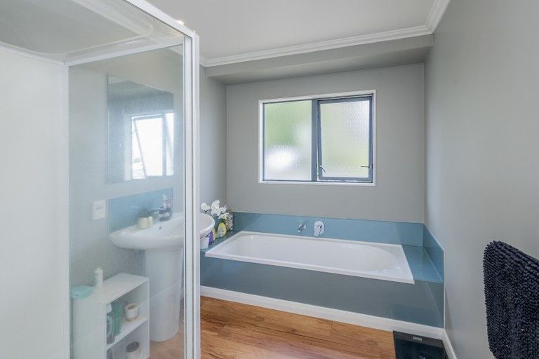 Photo of property in 38 Campbell Avenue, Paraparaumu, 5032