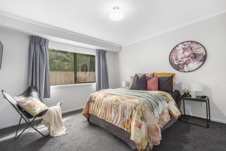 Photo of property in 8 Hull Place, Whitby, Porirua, 5024