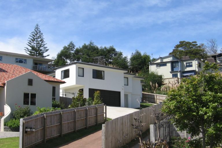Photo of property in 14 Landvale Court, Browns Bay, Auckland, 0630