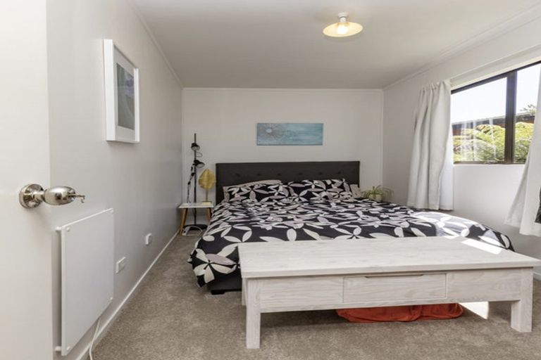 Photo of property in 145 Piha Road, Piha, New Lynn, 0772