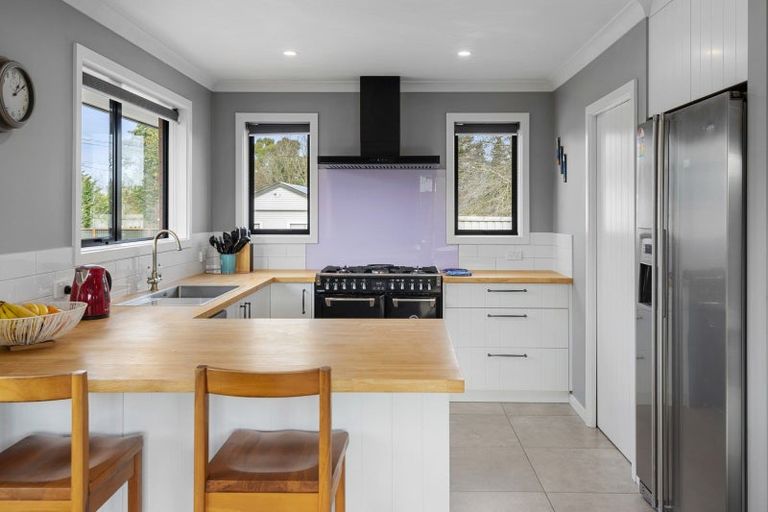 Photo of property in 24 King Street, Coalgate, 7673