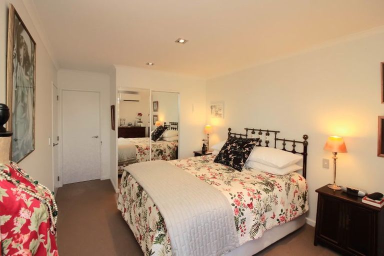 Photo of property in Marrakech Cafe, 14/305 Evans Bay Parade, Hataitai, Wellington, 6021