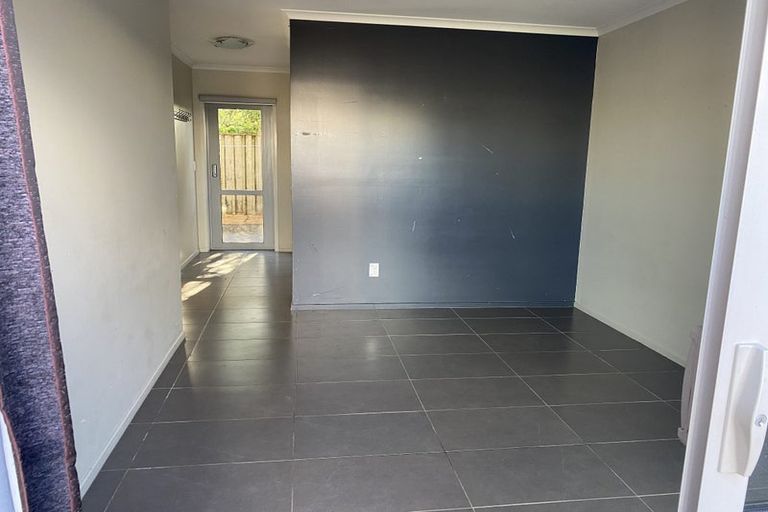 Photo of property in 19 Lyn Street, Lynmouth, New Plymouth, 4310