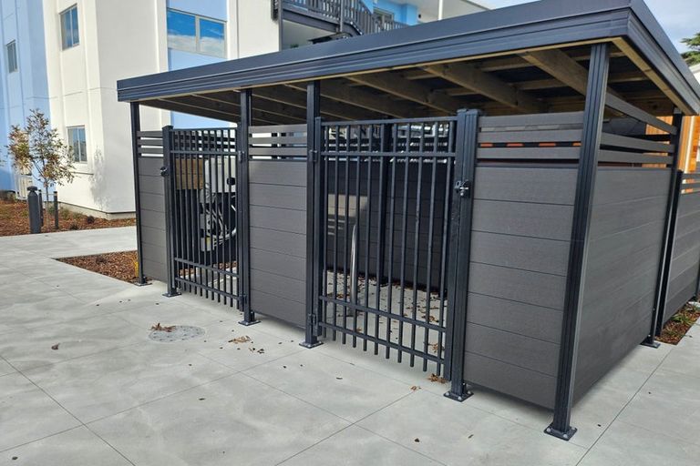 Photo of property in 2/62 Bowhill Road, New Brighton, Christchurch, 8083