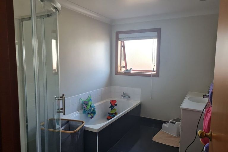 Photo of property in 8 Somerset Lane, Rosedale, Invercargill, 9810