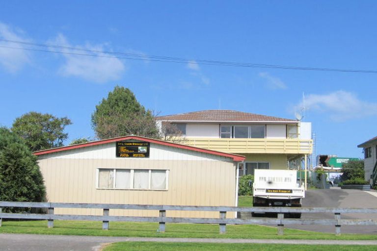 Photo of property in 1046a Papamoa Beach Road, Papamoa Beach, Papamoa, 3118