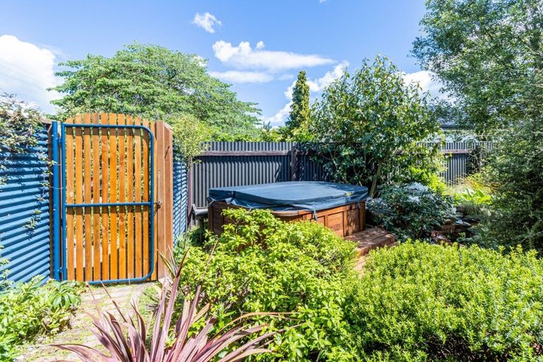 Photo of property in 27 South Terrace Road, Geraldine, 7930