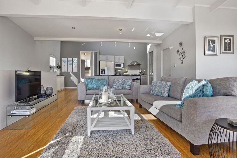 Photo of property in 37a Mount Avenue, Pauanui, Hikuai, 3579