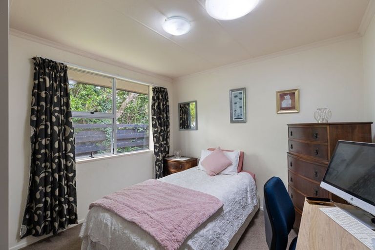 Photo of property in 8 Earl Place, Hokowhitu, Palmerston North, 4410