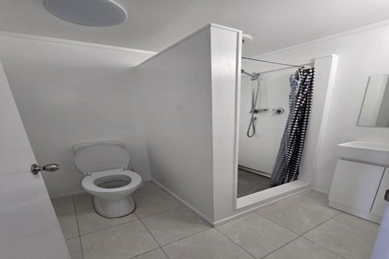 Photo of property in 9 Rangitane Street, Maupuia, Wellington, 6022