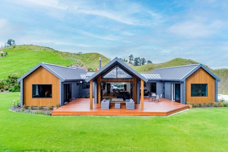 Photo of property in 40 Gummer Road, Havelock North, 4130