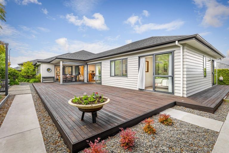 Photo of property in 91 Pohutukawa Parade, Riverhead, 0820
