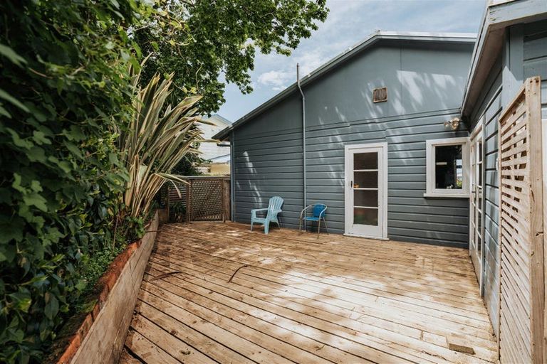 Photo of property in 14 Moana Street, Kaka Point, 9271