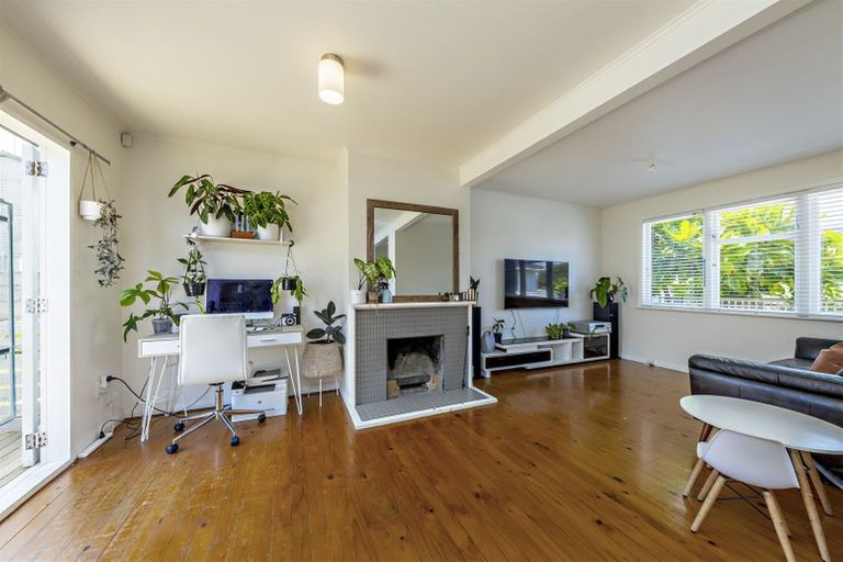 Photo of property in 60d Swaffield Road, Papatoetoe, Auckland, 2025