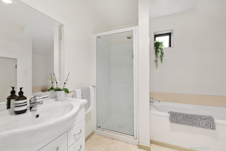 Photo of property in 9c Tavistock Road, Melrose, Wellington, 6023