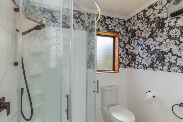 Photo of property in 50 Hydrabad Drive, Waitarere Beach, Levin, 5510