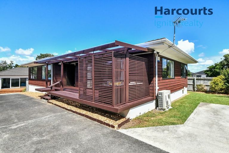 Photo of property in 23 Lane Road, Weymouth, Auckland, 2103