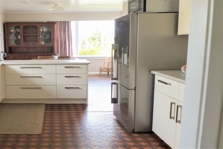 Photo of property in 11 Arrow Crescent, Holmes Hill, Oamaru, 9401