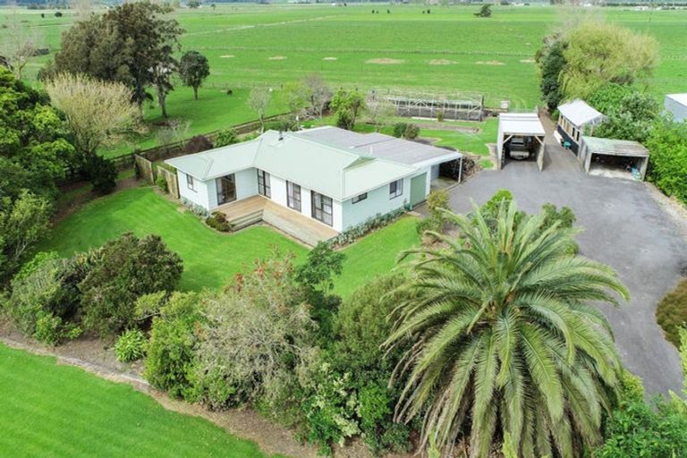 Photo of property in 76 Robertson Road, Ruawai, 0591