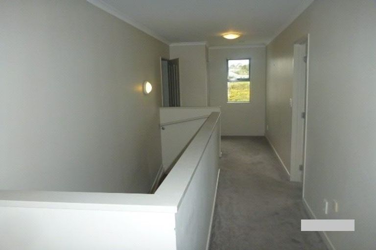 Photo of property in 91 Keri Vista Rise, Papakura, 2110