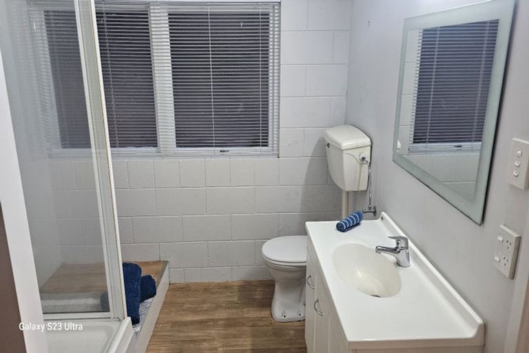 Photo of property in 11 Bellfield Road, Opaheke, Papakura, 2113