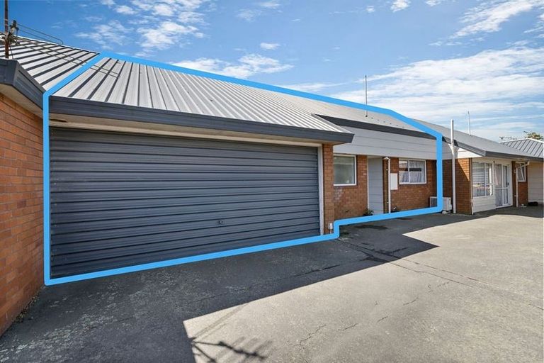 Photo of property in 2/94 Wainui Street, Riccarton, Christchurch, 8041