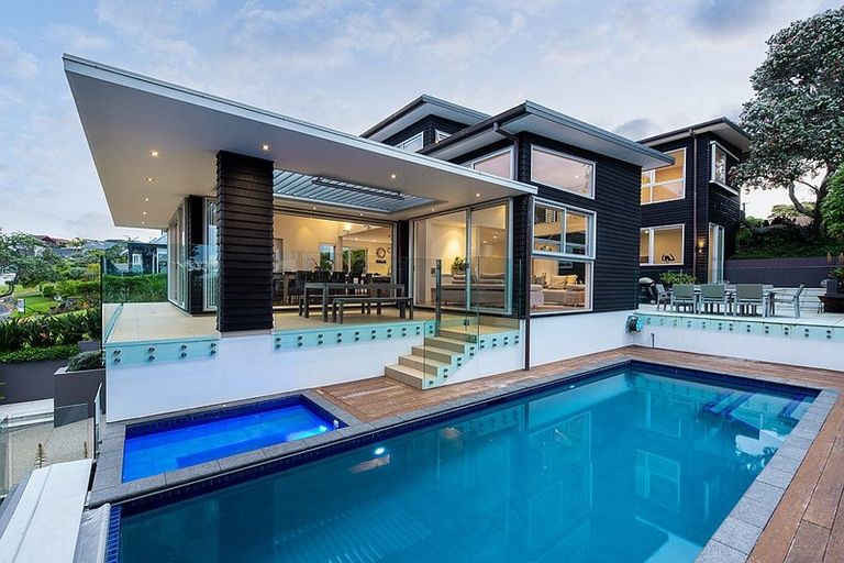 Photo of property in 23 Whitby Crescent, Mairangi Bay, Auckland, 0630