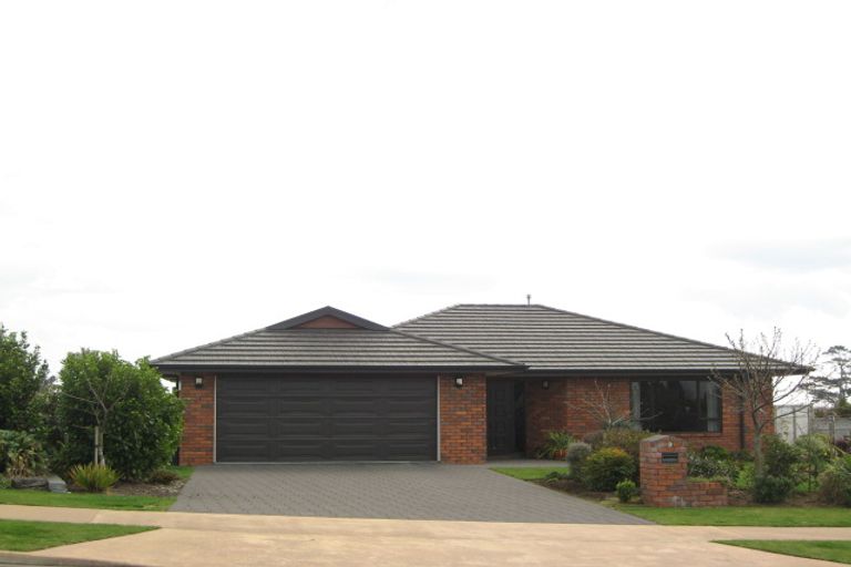 Photo of property in 56 Shelter Grove, Frankleigh Park, New Plymouth, 4310