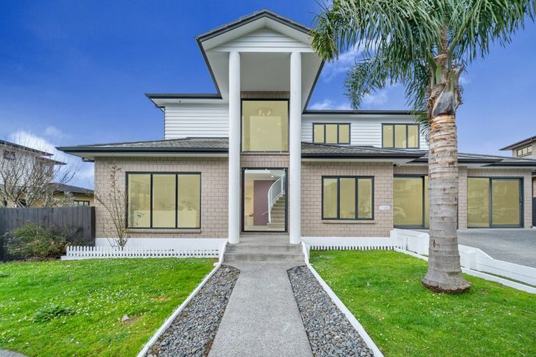 Photo of property in 29 Midhurst Avenue, Henderson, Auckland, 0612