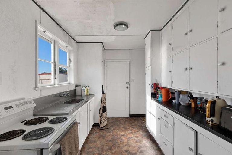 Photo of property in 60 Harper Street, Gonville, Whanganui, 4501