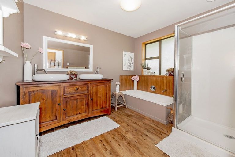 Photo of property in 6 Kowhai Drive, Darfield, 7510