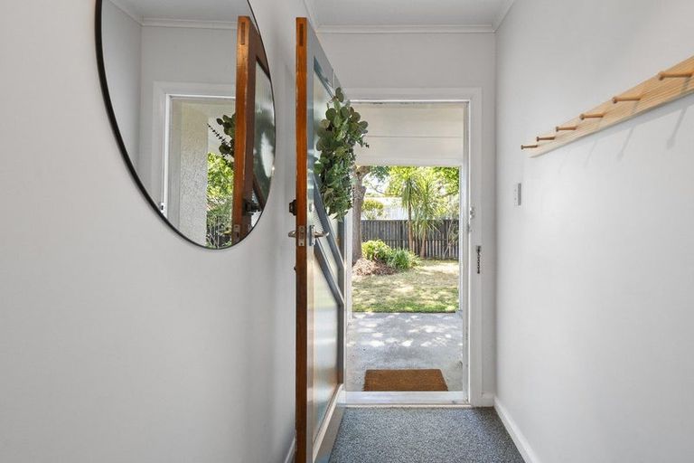 Photo of property in 18 Kent Crescent, Awapuni, Palmerston North, 4412
