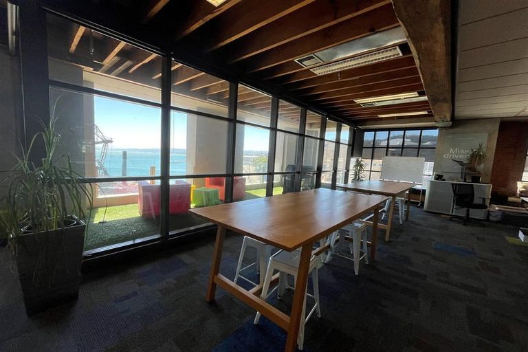 Photo of property in Nzx Centre, 13/11 Cable Street, Wellington Central, Wellington, 6011