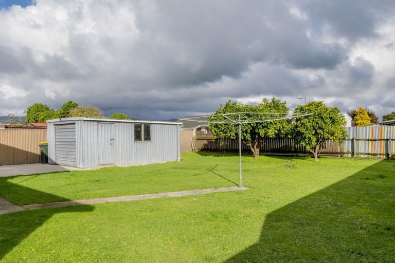 Photo of property in 6 Ross Street, Levin, 5510