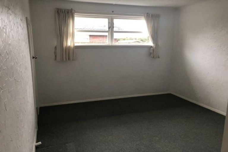 Photo of property in 15a Limbrick Street, Terrace End, Palmerston North, 4410