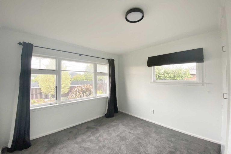 Photo of property in 5 Fenchurch Street, Northcote, Christchurch, 8052